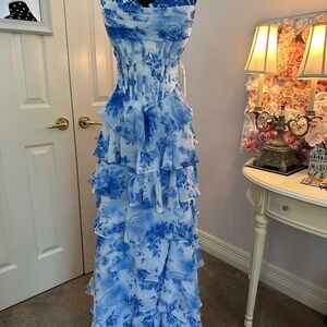 NWT 2025 Floral Ruffle Chiffon Ball Gown Sz 12